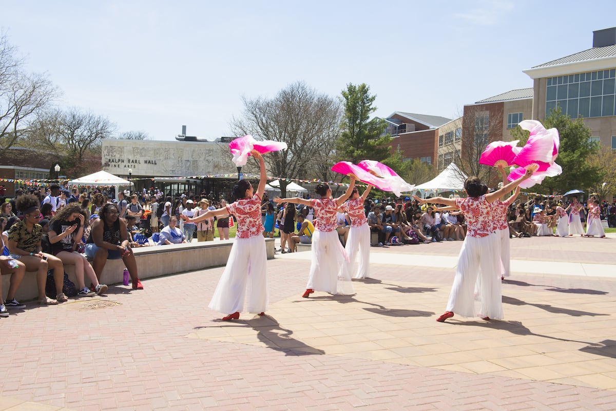 Chinese performers