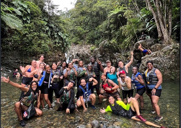 A large group of UAP students and staff in Puerto Rico